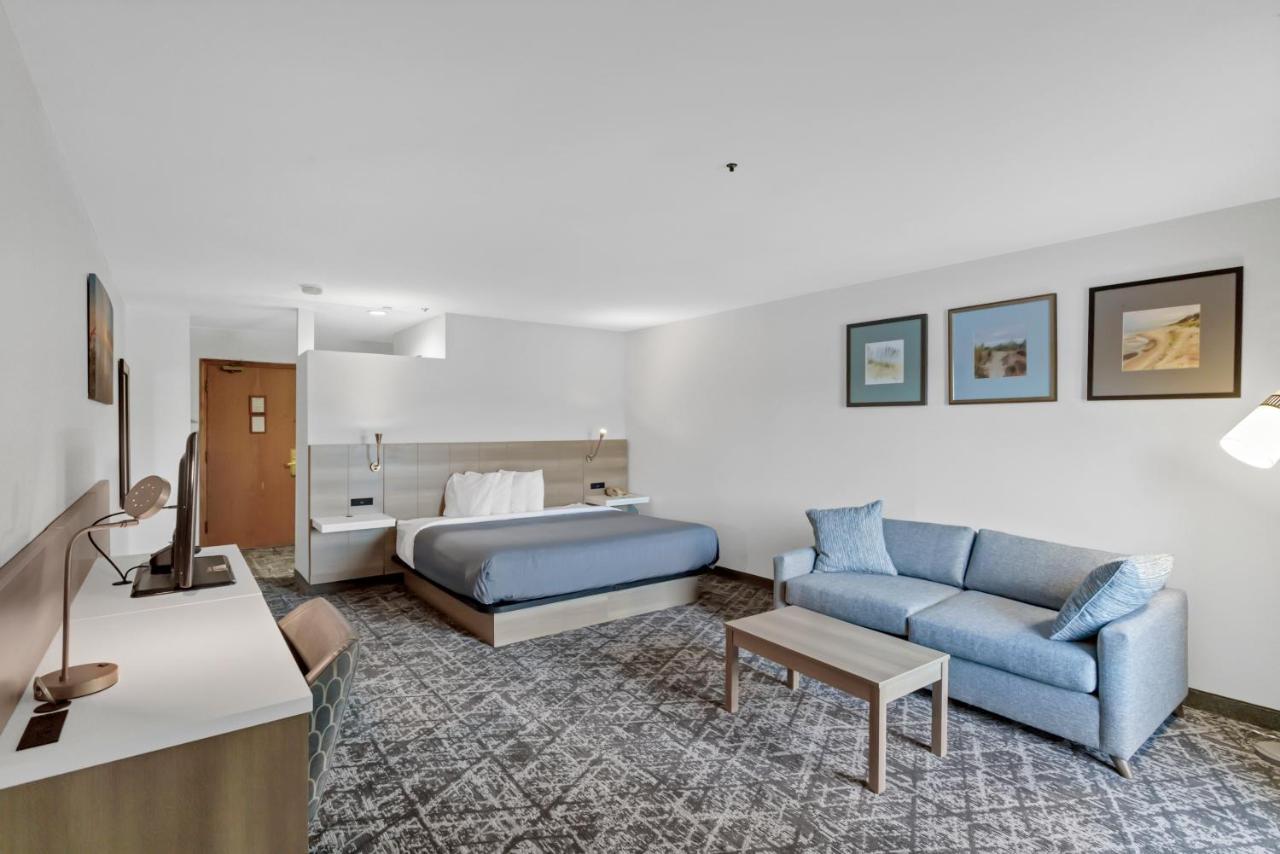 Waterbird Lakeside Inn Честертон Экстерьер фото